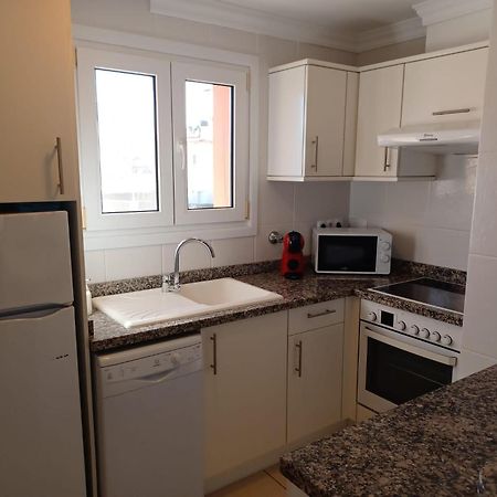 Oliva Nova Flat In Front Of Met 아파트 외부 사진