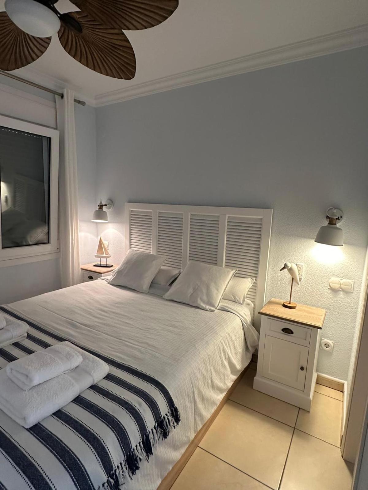Oliva Nova Flat In Front Of Met 아파트 외부 사진